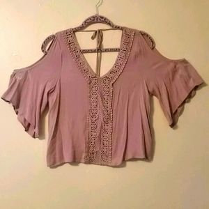 Ladies cold shoulder flutter sleeve top Nwot